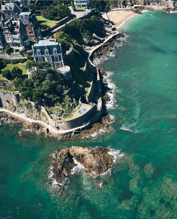 Appartement Cosy 1 Chambre Pour 2 Pers - Renove - Terrasse - Parking Dinard Buitenkant foto
